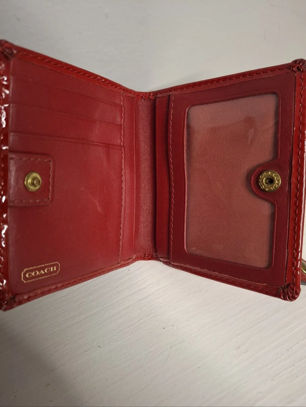 Coach Red Patent Leather Signature Compact Bifold Wallet Y2K Vintage